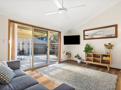 36 Coolawin Crescent, Shellharbour