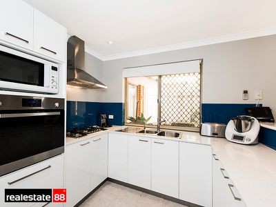 4 / 274 French Street, Tuart Hill