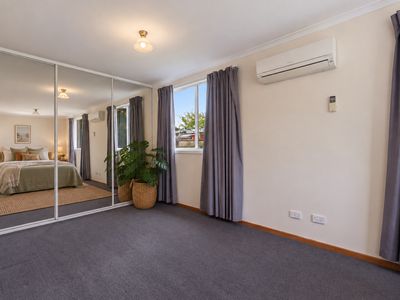3 Lagoon Road, Carlton