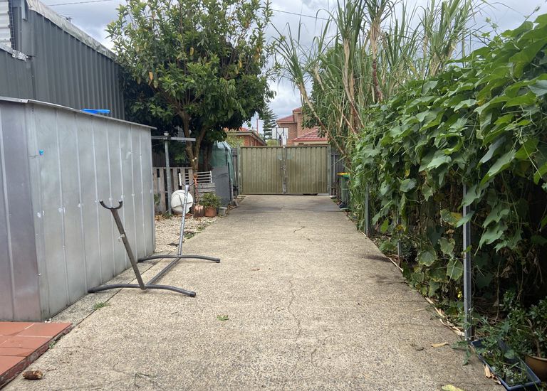 1 / 104 Cahors Road, Padstow
