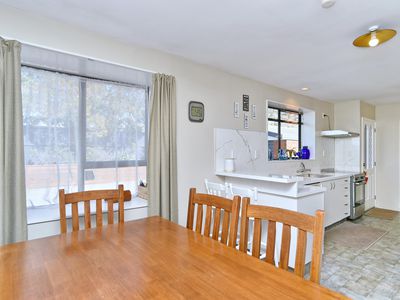 7 Heriott Close, Burwood