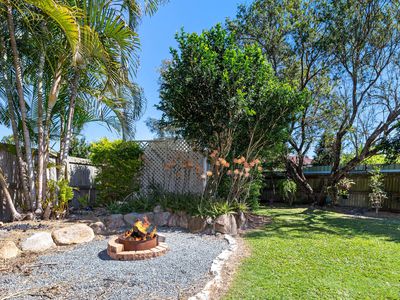 11 Robinia Street, Alexandra Hills