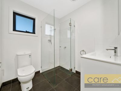 16a Ross Pincott Drive, Mooroolbark