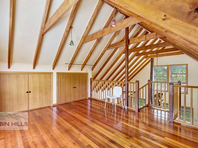 417 Davis Road, Jiggi
