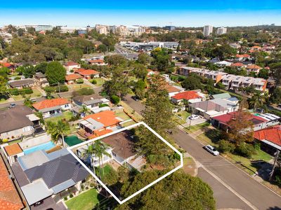 6 Goodacre Avenue, Miranda