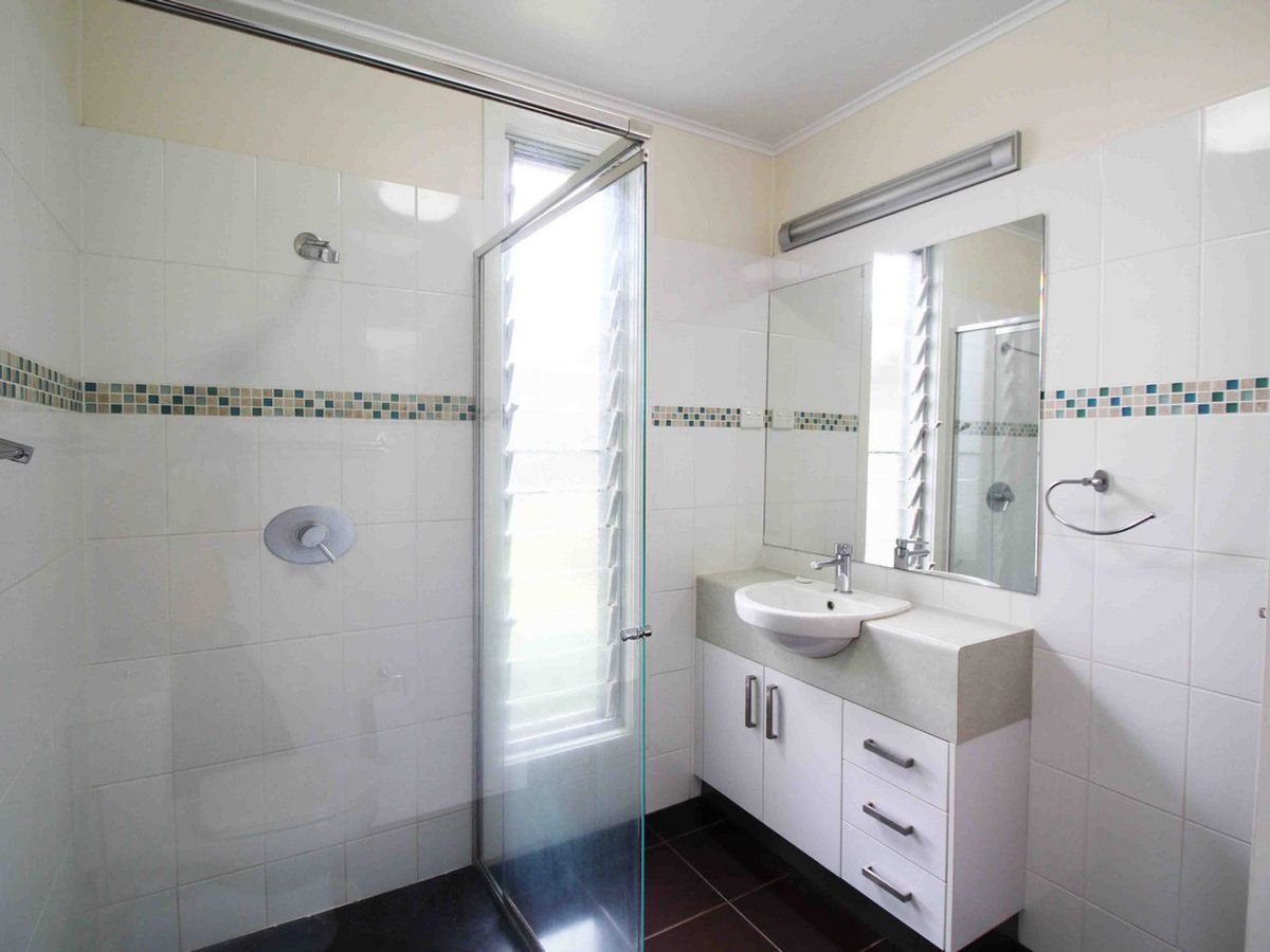 27 LODER STREET, Atherton