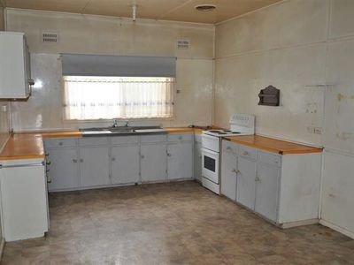 56 Farnell St, Forbes