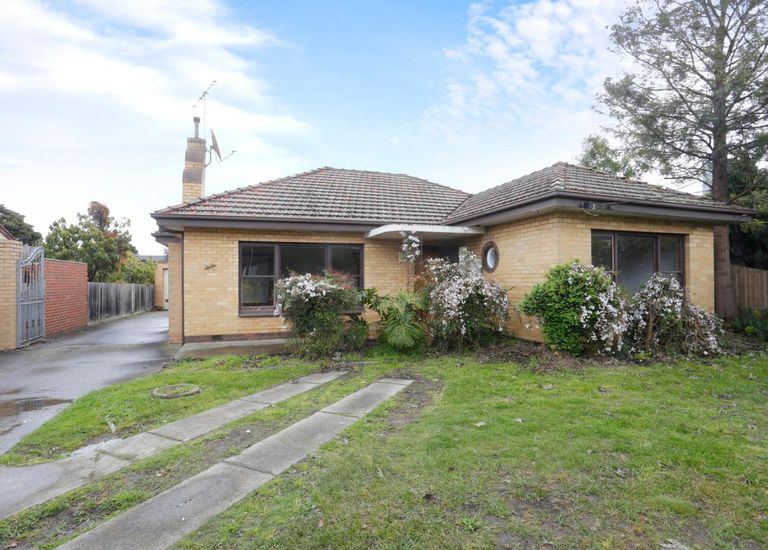 99 Clayton Road, Oakleigh East