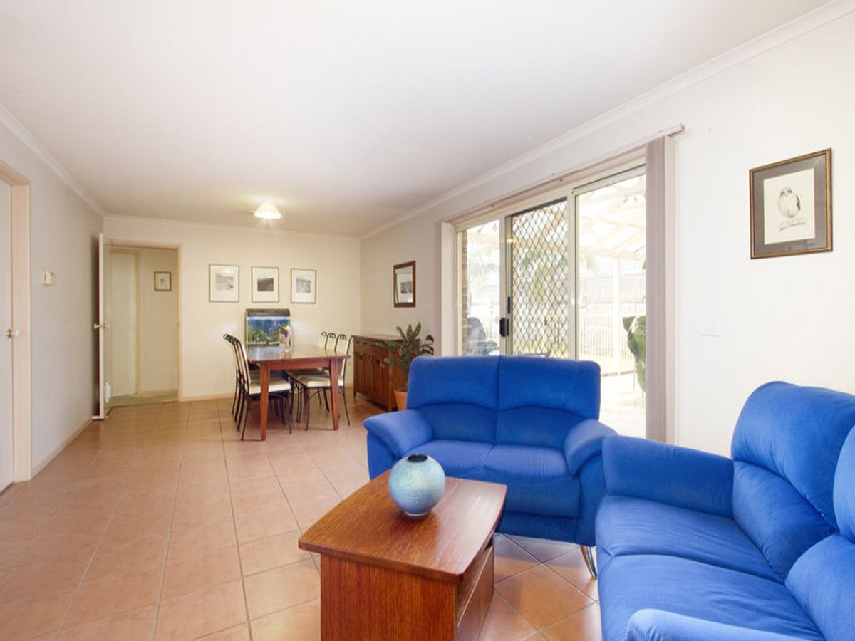 12 Prince Albert Mews, Patterson Lakes