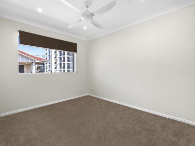 4 / 18 Augustus Street, Toowong