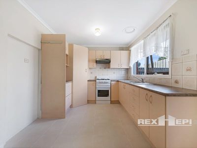 30 Millswyn Avenue, Hampton Park