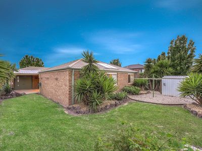 42 Von Nida Drive, Cranbourne North