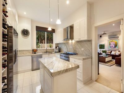 1025 Malvern Road, Toorak