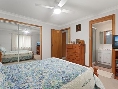 28 Leigh Crescent, Ulladulla