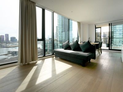 810 / 915 Collins Street, Docklands