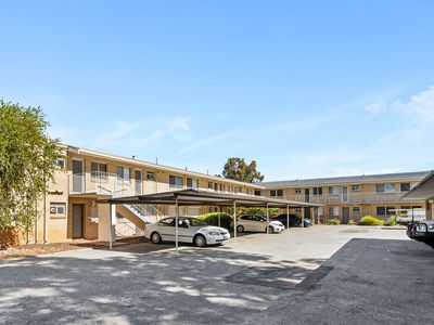 4 / 22 Chester Avenue, Dianella