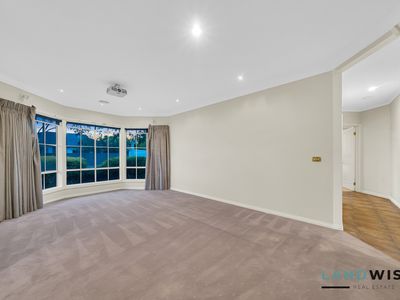 6  EILDON AVENUE, Manor Lakes