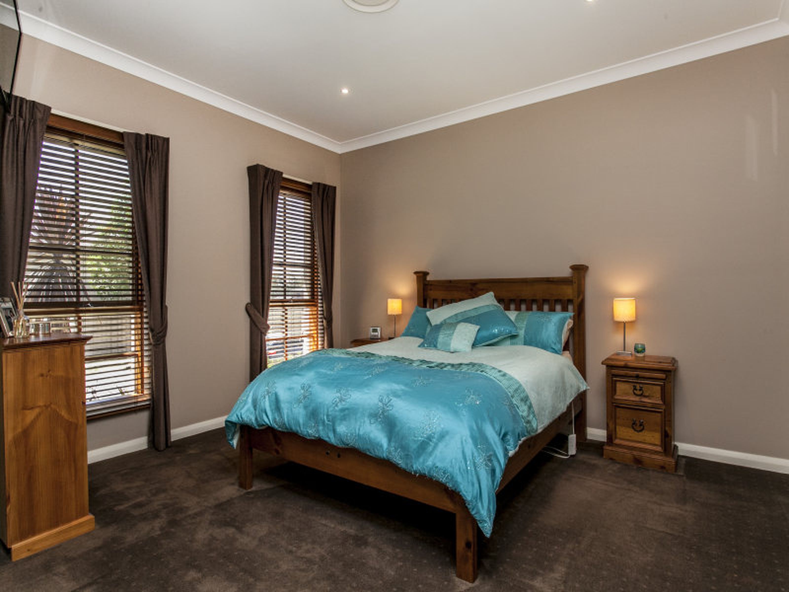 3 Heaton Avenue, CLAREMONT MEADOWS