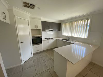 15B Apsley Cresecent, Dubbo
