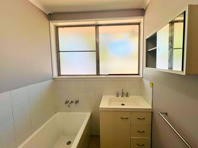 3 Cook Crescent, Dysart