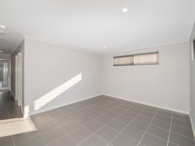 11 Aquila Loop, Piara Waters