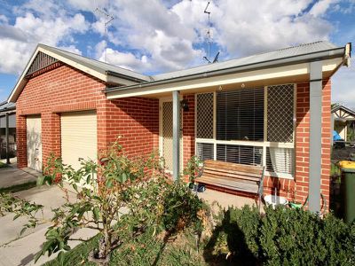 2 / 28 Torch Street, South Bathurst