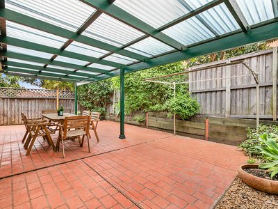 10 Tristania Grove, Greenacre