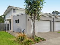 8 / 20 Eminence Lane, Bridgeman Downs