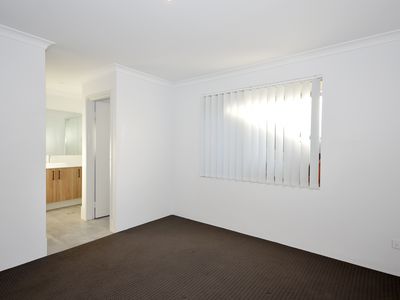 7 Klondyke Street, Piara Waters