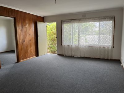 3 / 6 Portarlington Road, Newcomb