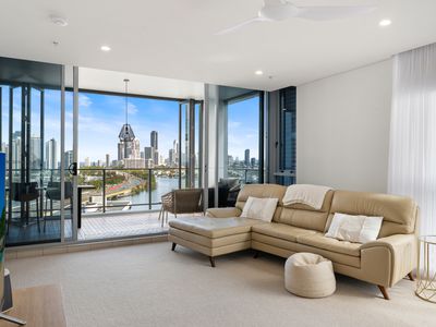 1601 / 4 COMO CRESCENT, Southport