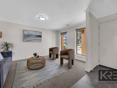 18 Gaudi Boulevard, Corinella