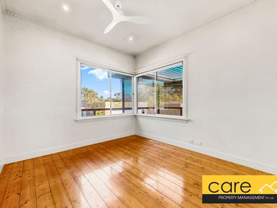 6 Bath Road, Glen Iris