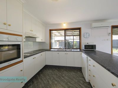 23 Lorikeet Ave, Woodgate