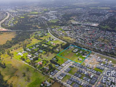  1 Wattle View Drive (Beaconsfield - Wattle Estate), Beaconsfield