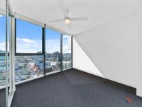 2010 / 10 Trinity Street, Fortitude Valley