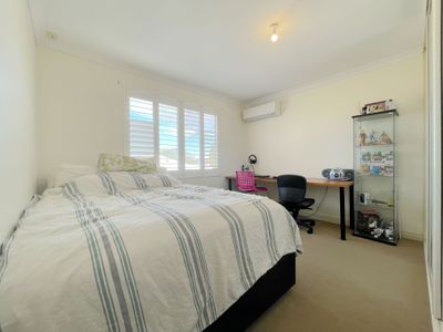 19B Peppering Way, Westminster