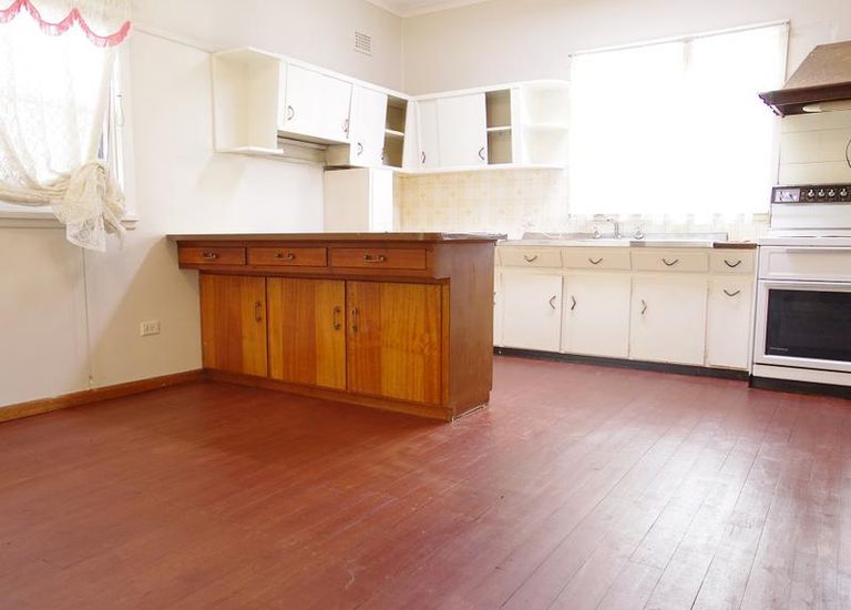 101 Arab Road, Padstow