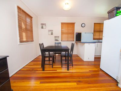 25 Trumpy Street, Silkstone