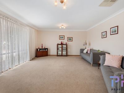 11 Melbury Court, Epsom