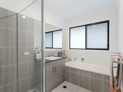 22 Kershaw Crescent, Mango Hill