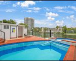 9 / 12 Paradise Island, Surfers Paradise