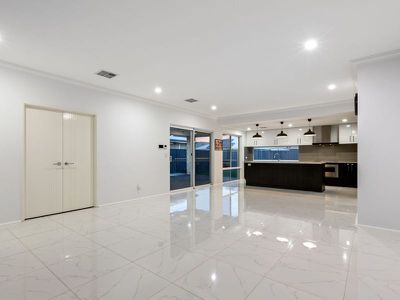 15 Clarendon Approach , Baldivis