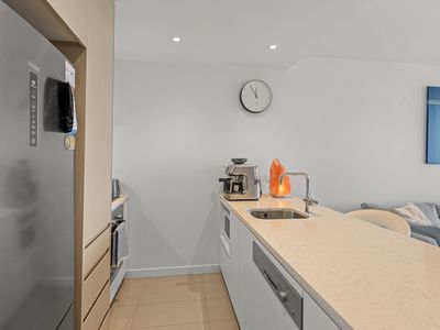 10414 / 320 MacArthur Avenue, Hamilton