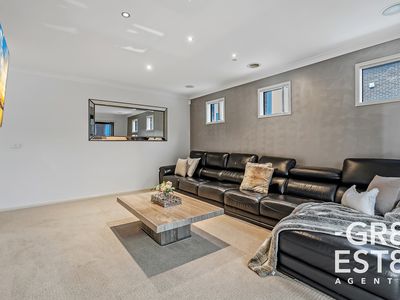 24 Von Nida Drive, Cranbourne North