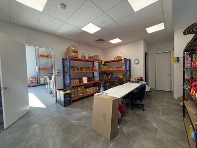 2 / 18 Network Drive, Truganina