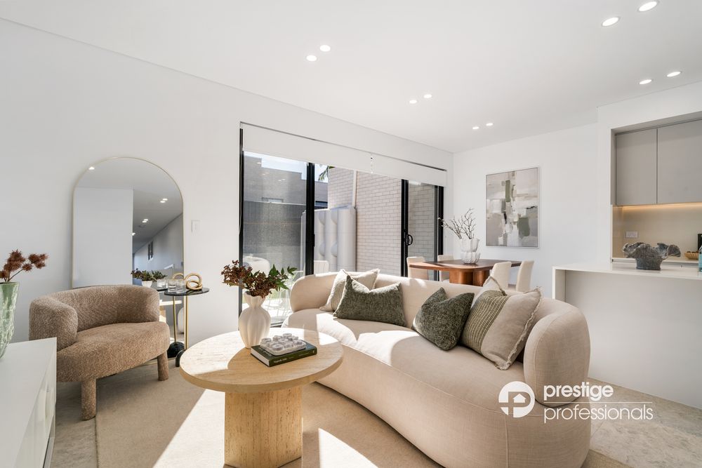 1 / 5 Elouera Crescent, Moorebank