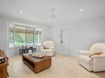 10 Prestwick Court, Tewantin