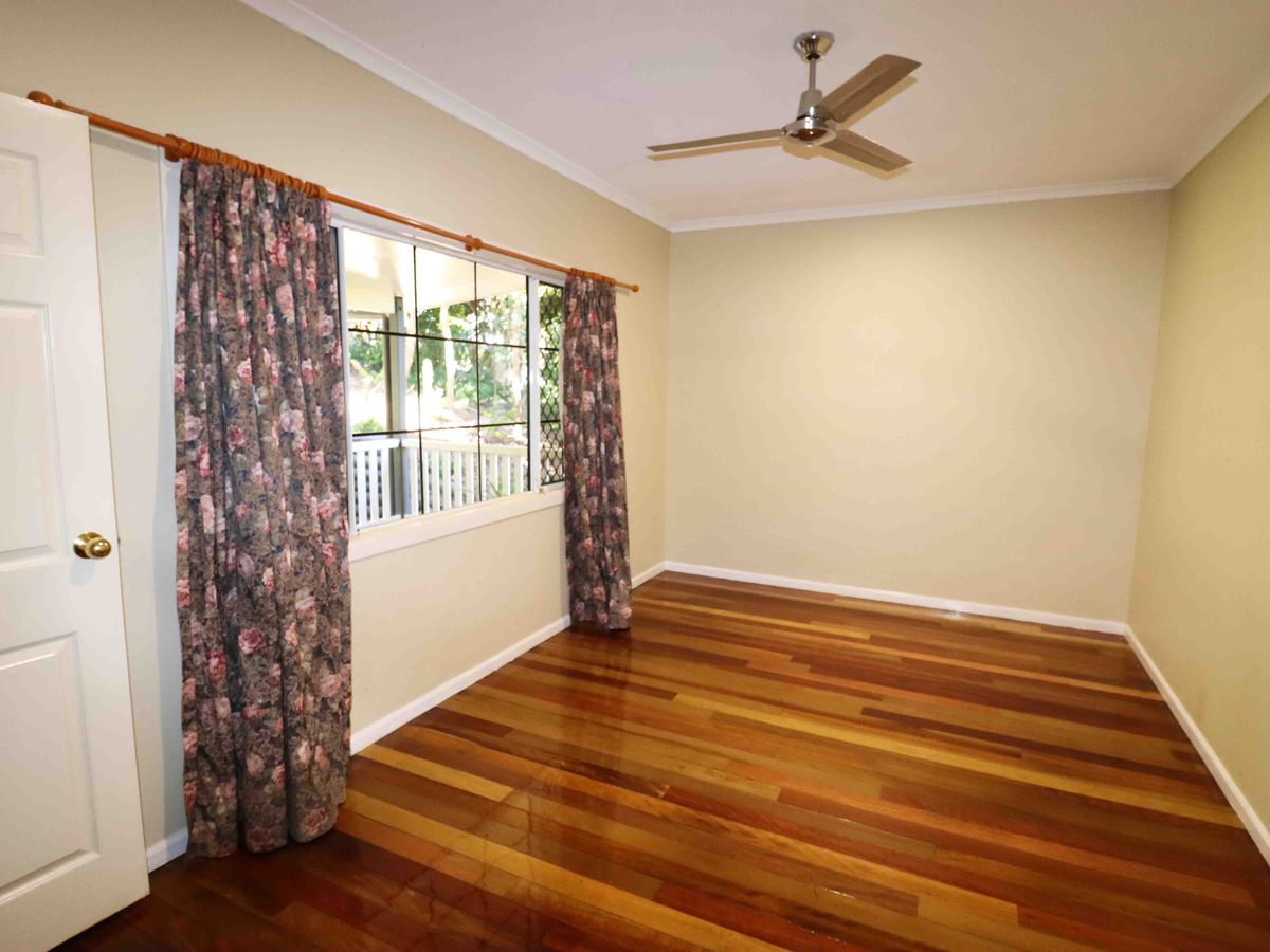 25 TWELFTH AVENUE, Atherton