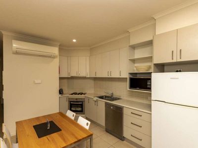 B5 / 19 Victoria Highway, Kununurra